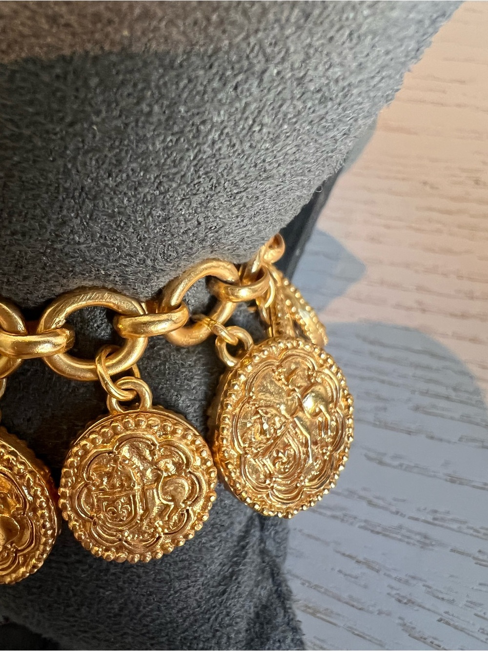 Julie Vos Gold Coin Charm Bracelet with White Mother-of-Pearl Discs - Picture 4 of 8